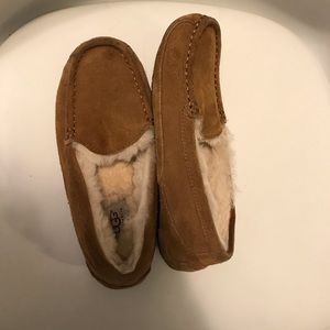 Ugg slippers